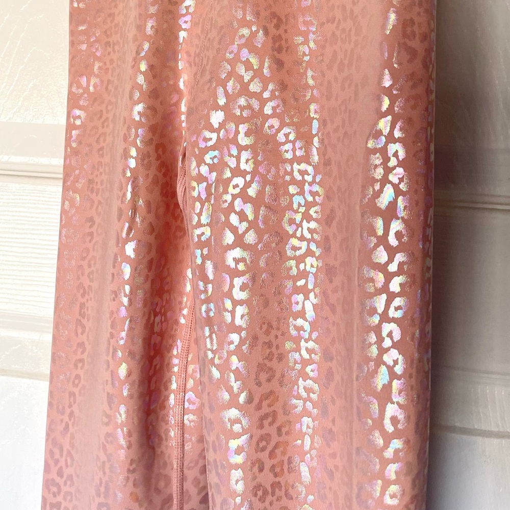 IVL Collective Iridescent Foil size 2